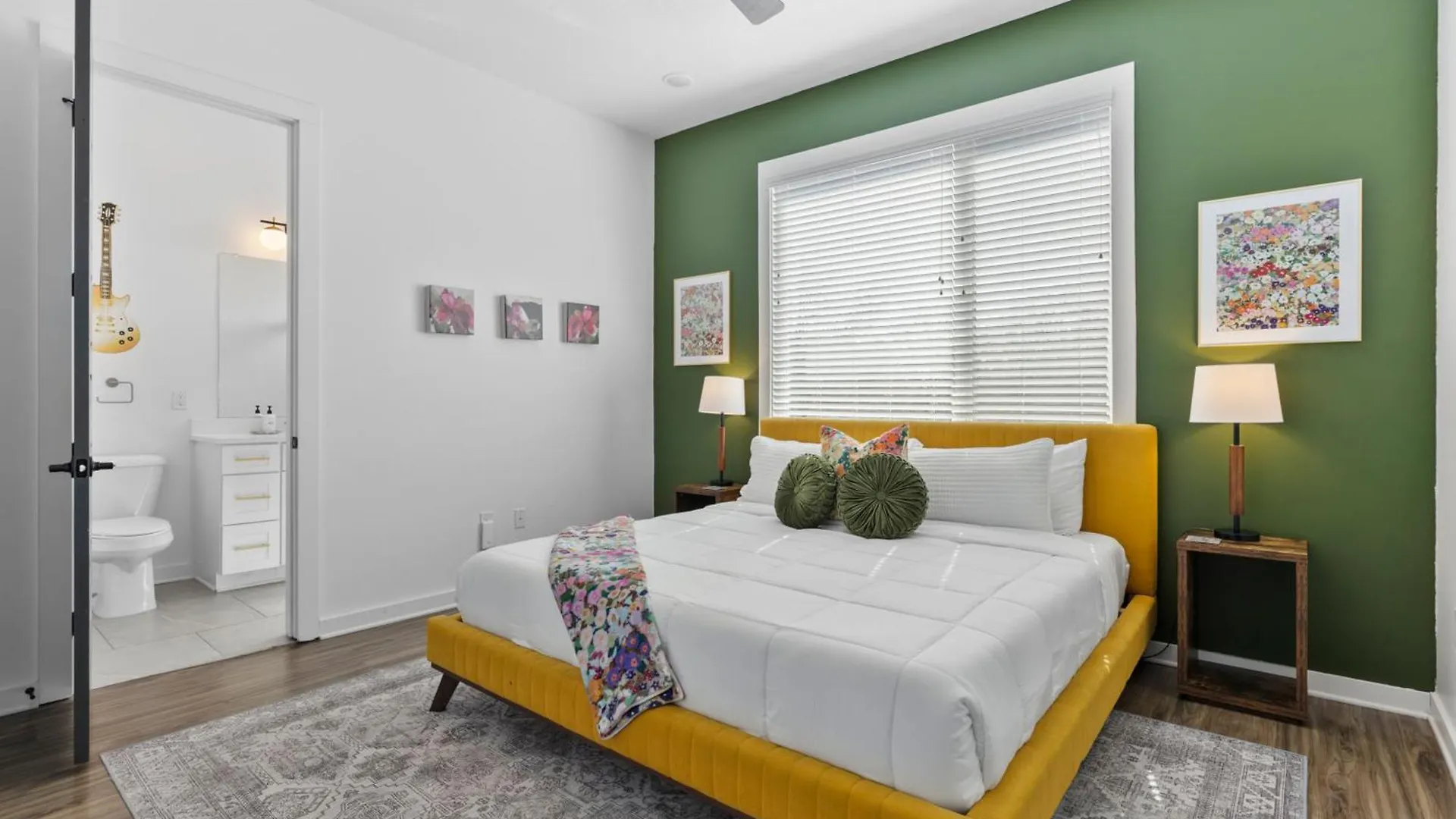 Stunning Modern Townhome With 9 Beds, Walk To Shops Nashville United States
